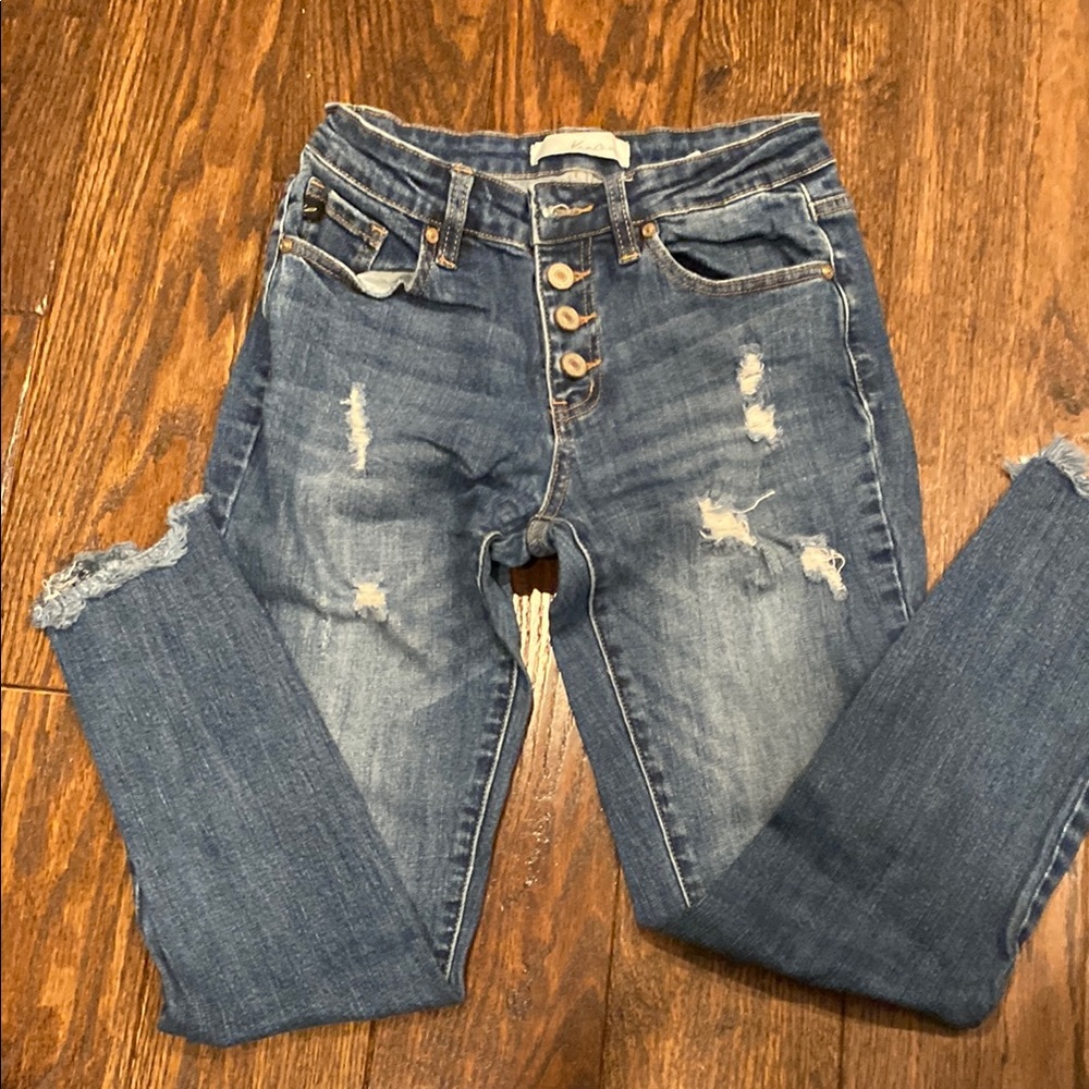 Distressed Blue Jeans for Women’s Kancan